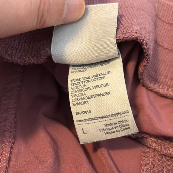 Avalanche women’s dark pink high rise jogger pants size large - Picture 9 of 9